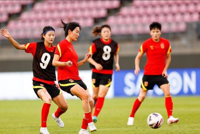 便利店兼职和秘密不伦